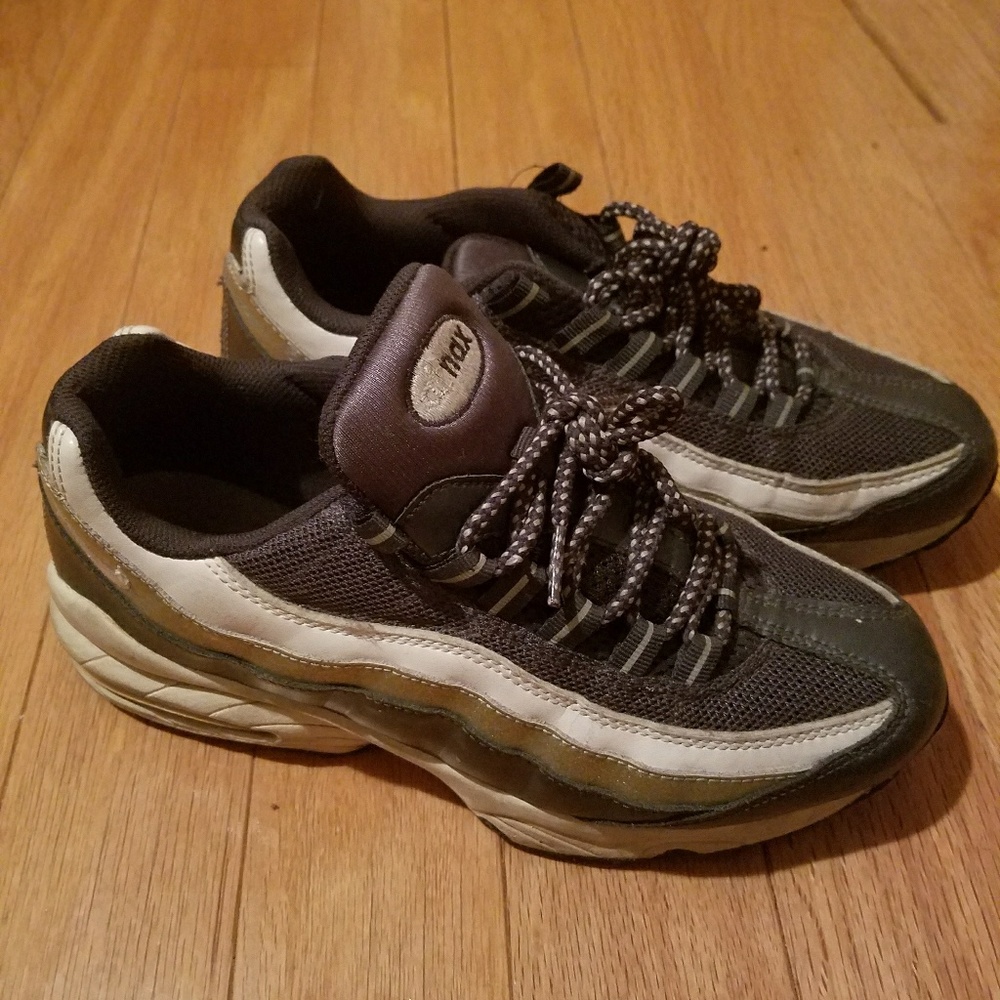 NIKE AIR MAX '95 8.5 Size Anthracite White Silver